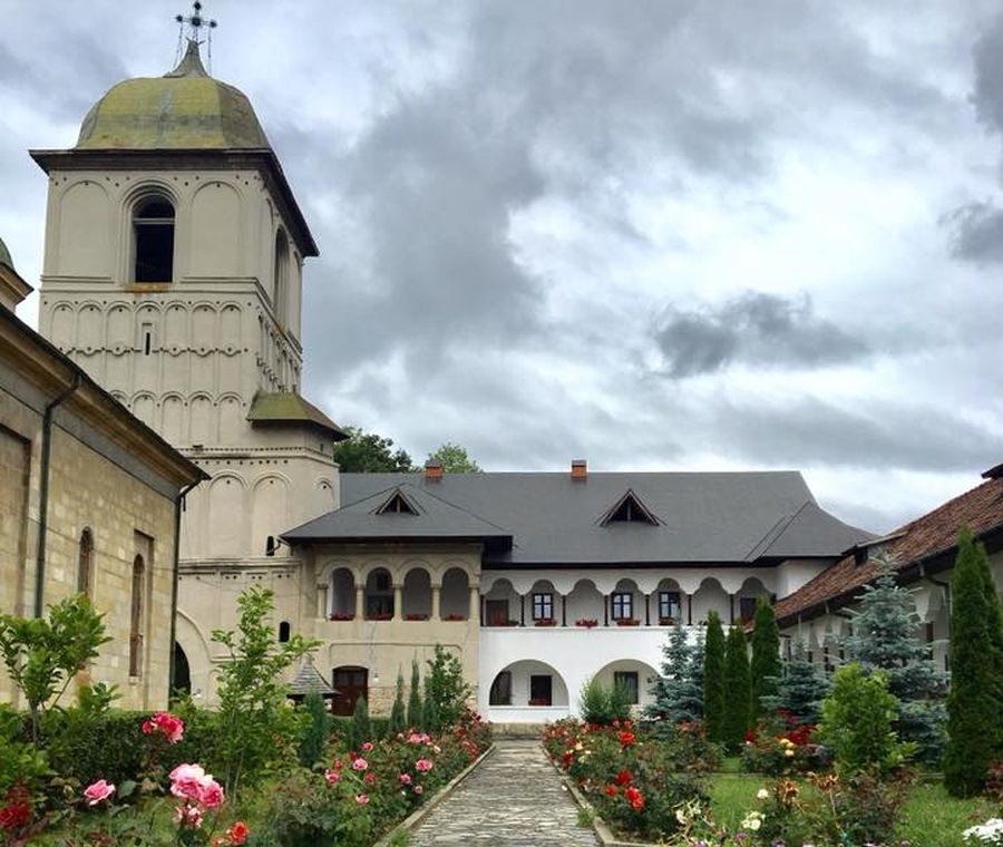 Cele mai vechi mănăstiri din România
