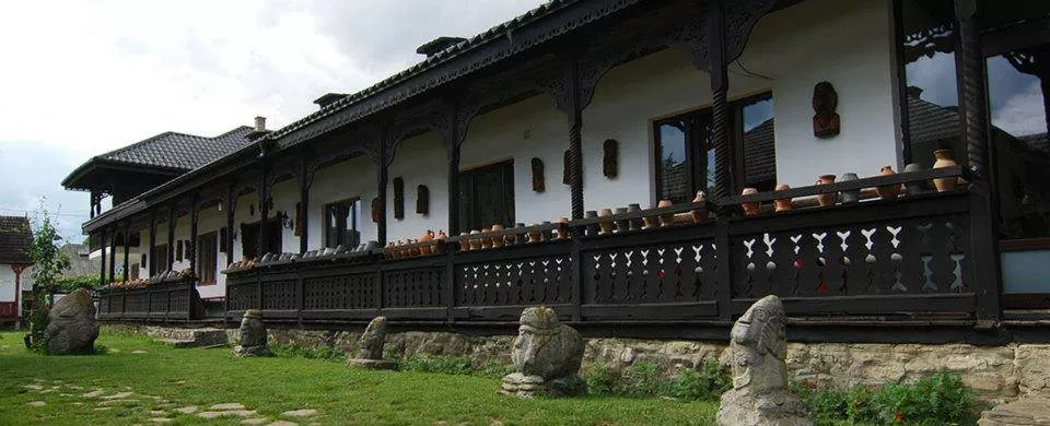 Muzeul Popa din Târpești, cel mai mare muzeu privat din România